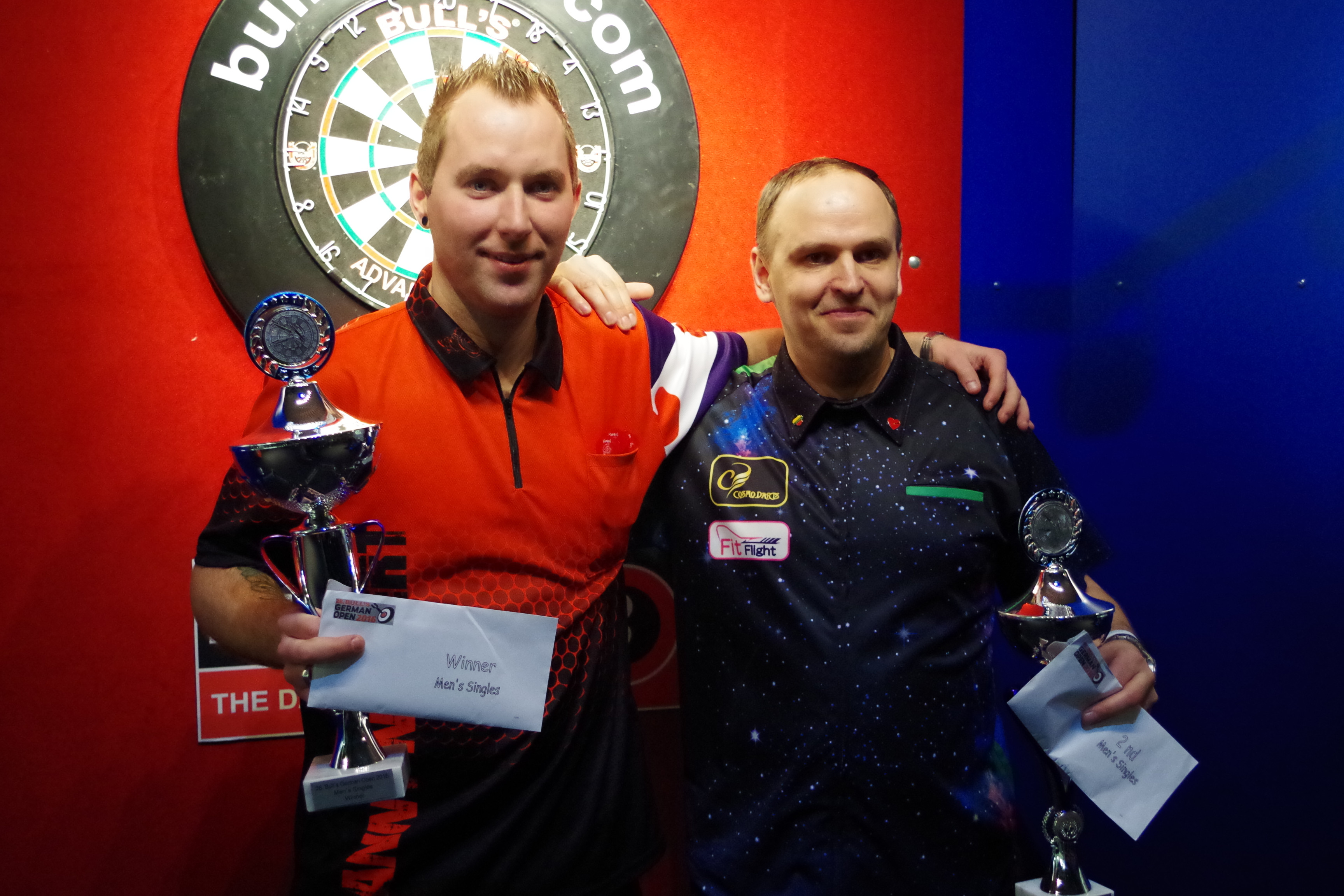 Darts on sale results 2016